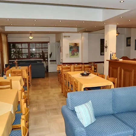 Castri Hotel 2*