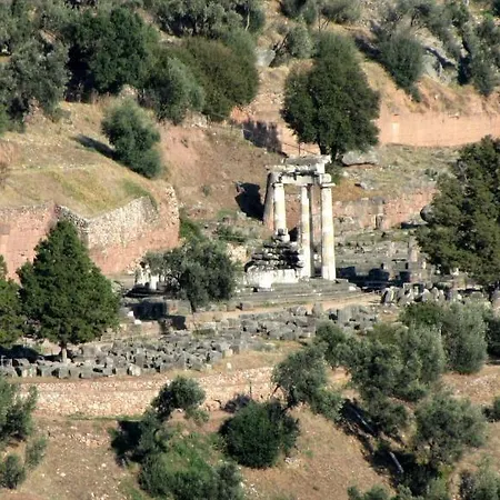 Castri 2* Delphi