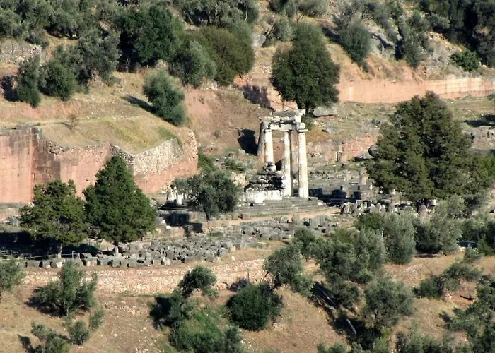 καστρί 2* Δελφοί